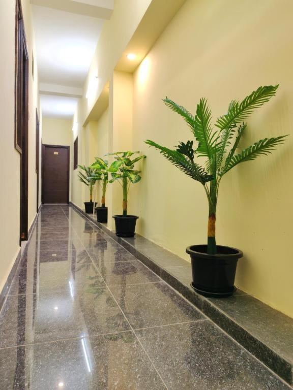 Le Township Residency Hotel Puduccseri Kültér fotó