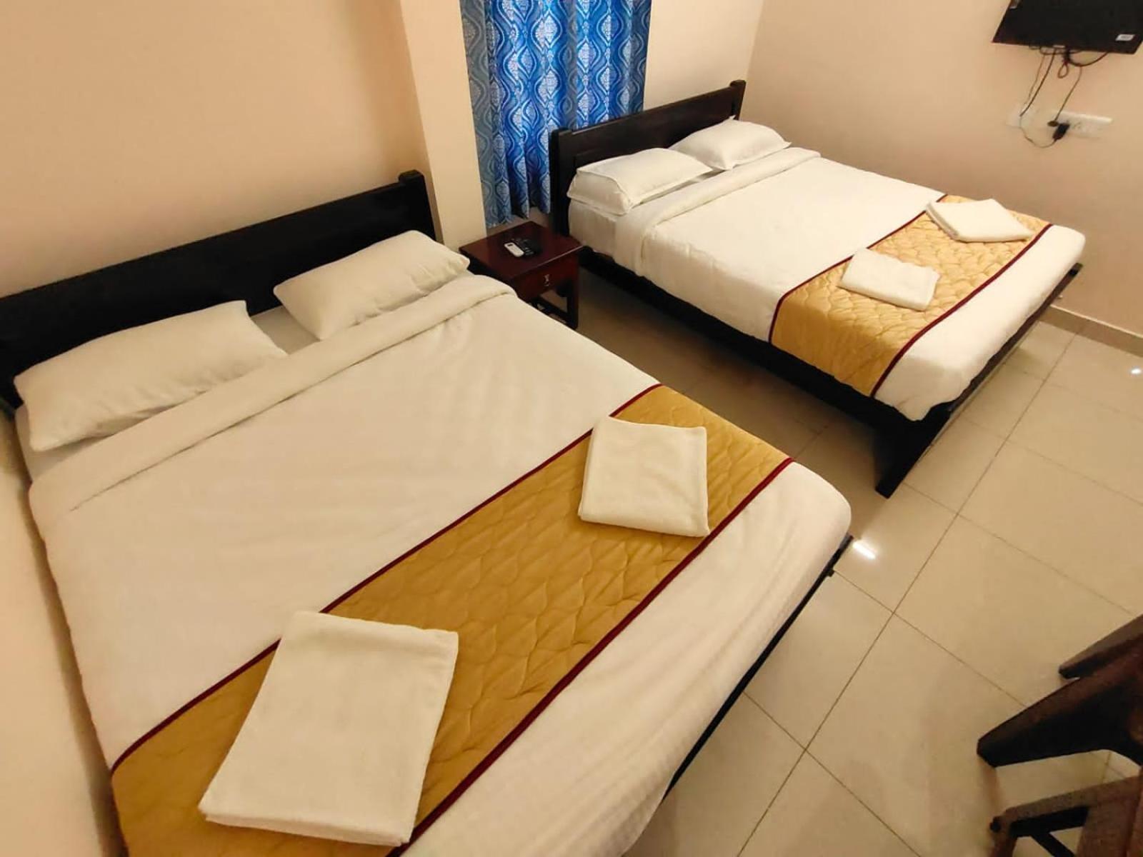 Le Township Residency Hotel Puduccseri Kültér fotó