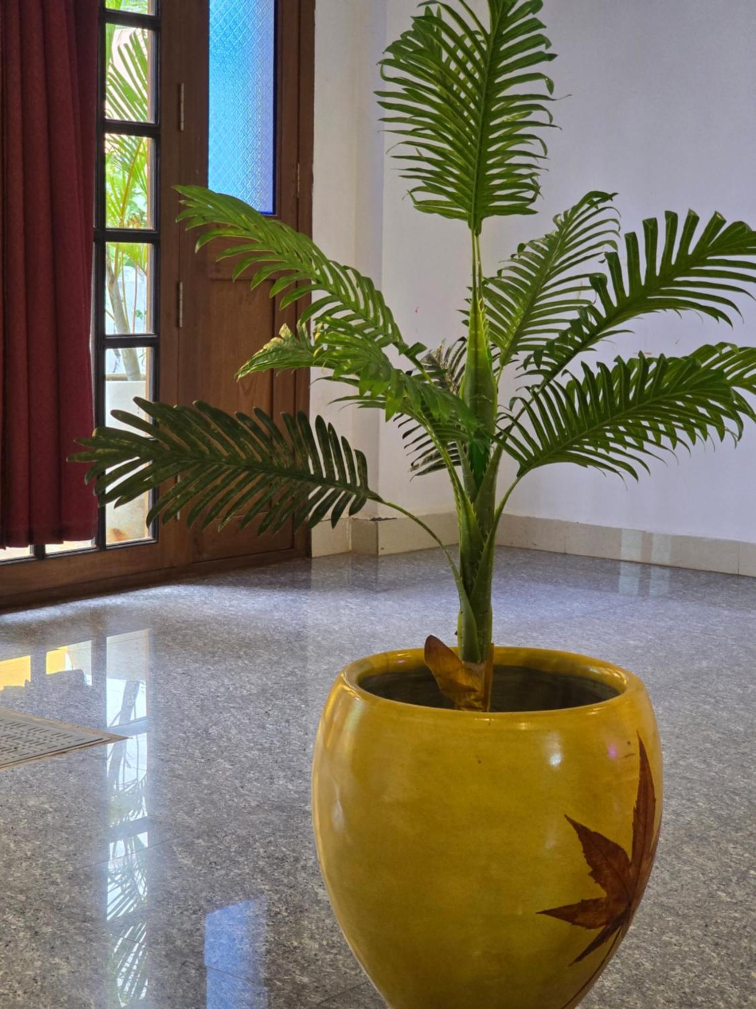 Le Township Residency Hotel Puduccseri Kültér fotó